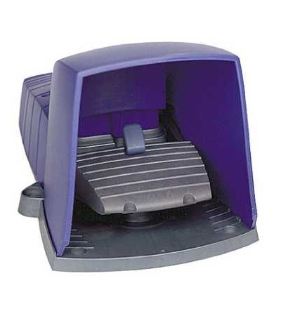 XPEB510 Jednoduchý nožní spínač, IP66, s krytem, plast, modrá, 1V+1Z, Schneider Electric