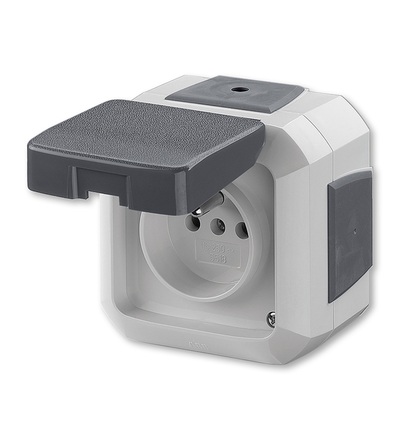 ABB Zásuvka jednonásobná s ochran. kolíkem, s víčkem, pro průběž. montáž, IP54 5518N-C02540 S