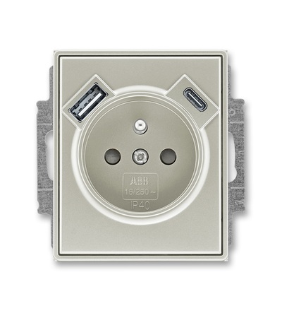 ABB Zásuvka 1násobná s kolíkem, s clonkami, s nabíjením USB-A, USB-C 5569E-A32357 32