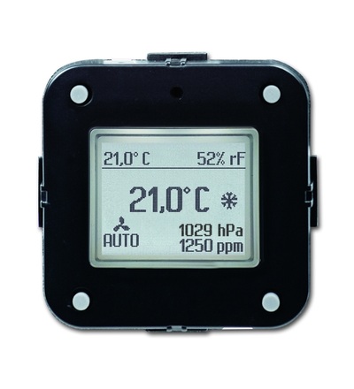 ABB Prostorový termostat s 5násobným univerzálním vstupem + CO2 2CKA006134A0317