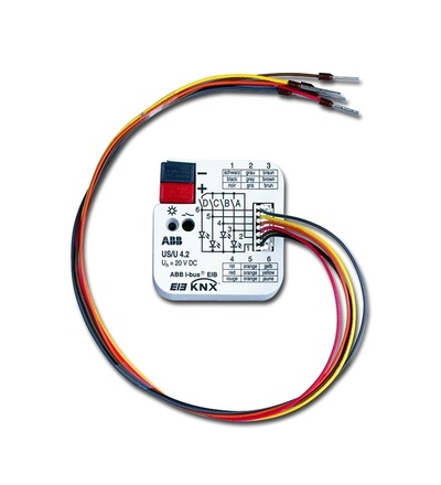 ABB 4násobné univerzální rozhraní pro zapuštěnou montáž GHQ6310070R0111