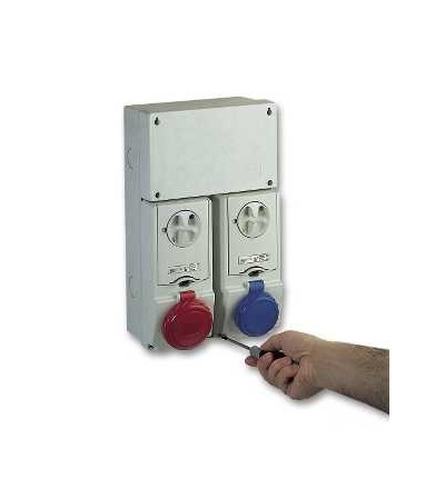 83922 PratiKa modul. základna, 2 zásuvky s krabicí, 220x360, Schneider Electric