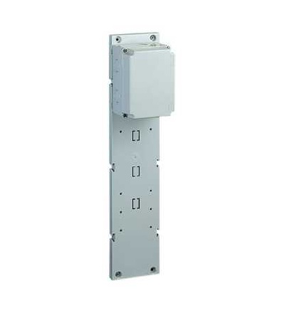 83925 Modulární panel pro 1 průmysl. blokovanou zásuvku, typ B16, 111x535mm, Schneider Electric